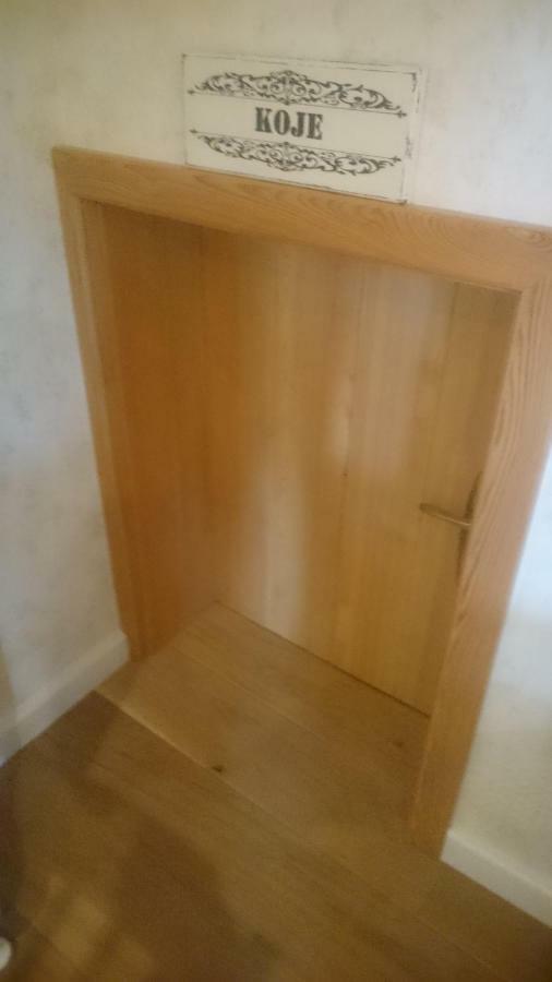 Eifelyeti Ferienwohnung Ellscheid Exterior foto